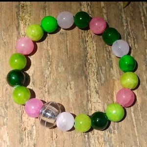 These beautiful stones look amazing with everythin